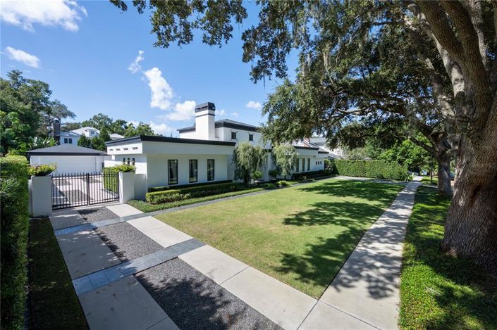 Image No.48-4 Bed Property for sale