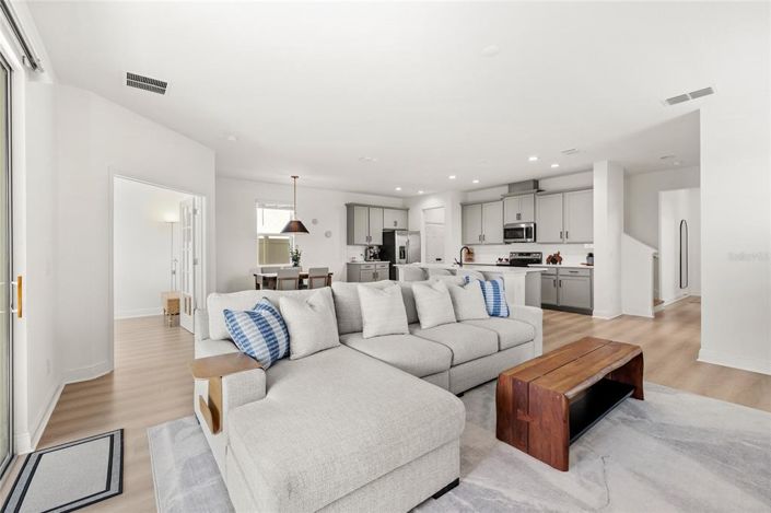 Image No.13-4 Bed Property for sale