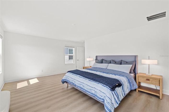 Image No.24-4 Bed Property for sale