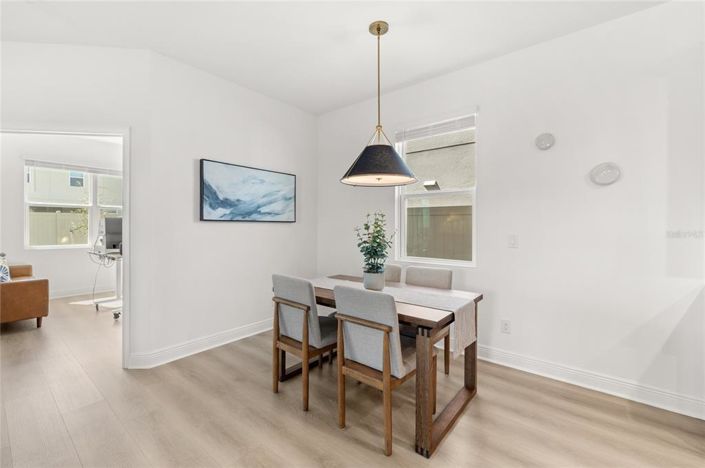 Image No.4-4 Bed Property for sale