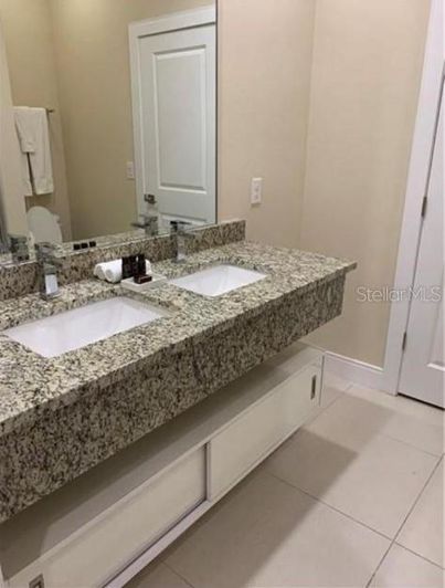 Image No.24-Propriété de 4 chambres à vendre à Kissimmee