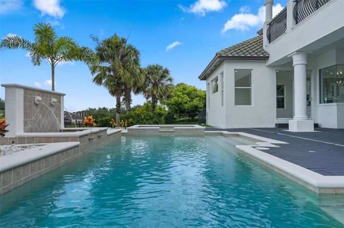 Image No.48-5 Bed Property for sale