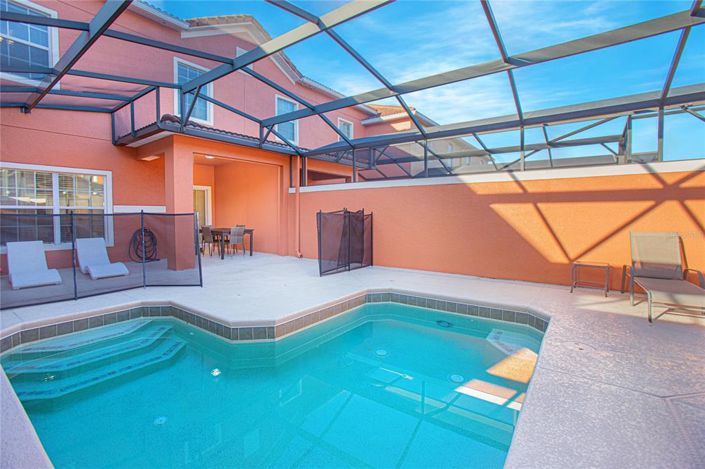 Image No.29-4 Bed Townhouse for sale