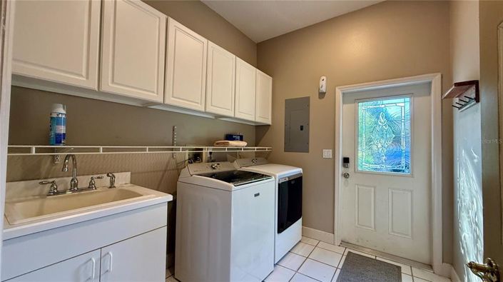 Image No.22-4 Bed Property for sale