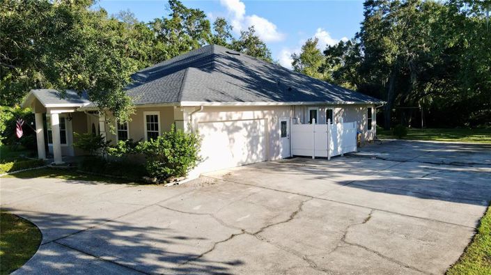 Image No.60-4 Bed Property for sale