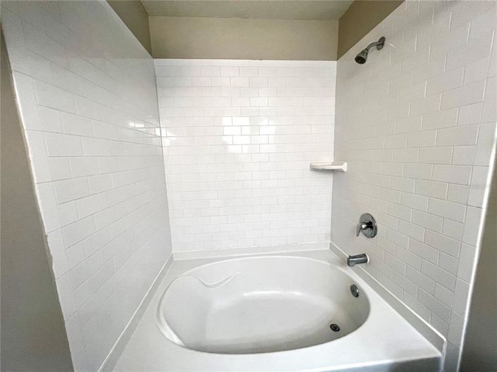 Image No.18-4 Bed Townhouse for sale