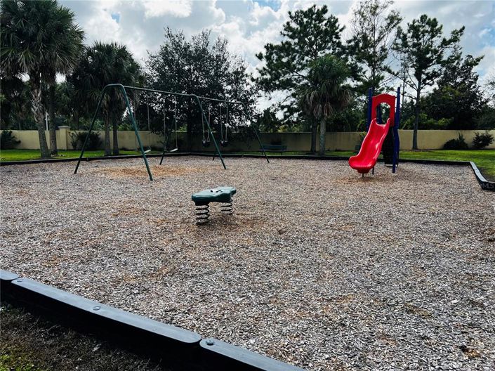 Image No.36-4 Bed Townhouse for sale