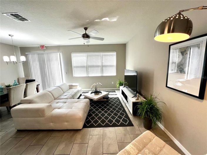 Image No.5-4 Bed Townhouse for sale