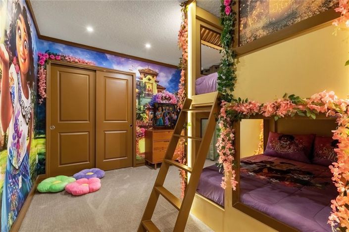 Image No.29-10 Bed Property for sale