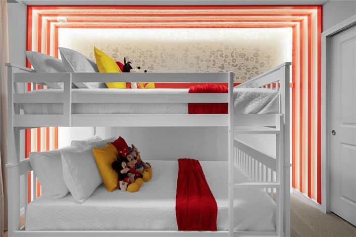 Image No.32-10 Bed Property for sale