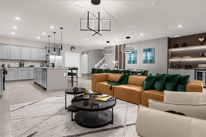 Image No.5-10 Bed Property for sale