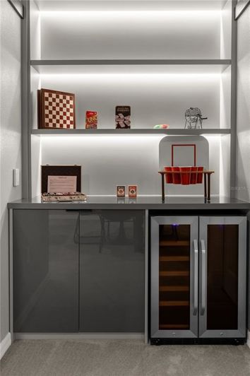 Image No.52-10 Bed Property for sale