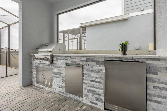 Image No.61-10 Bed Property for sale