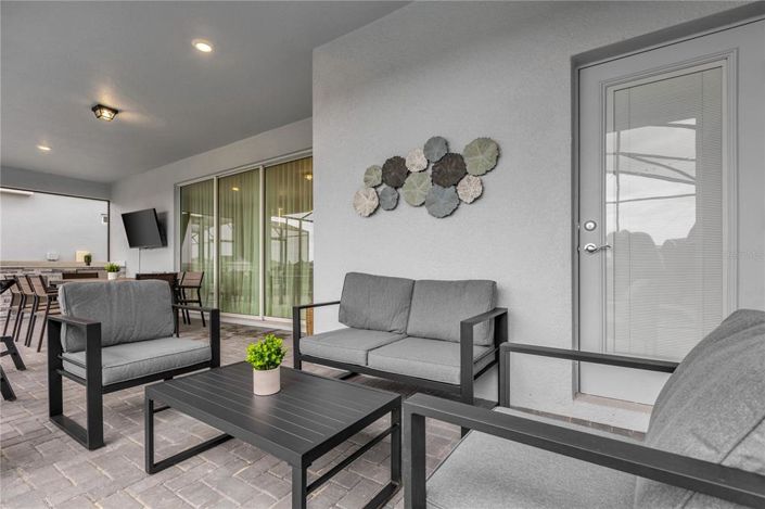 Image No.62-10 Bed Property for sale