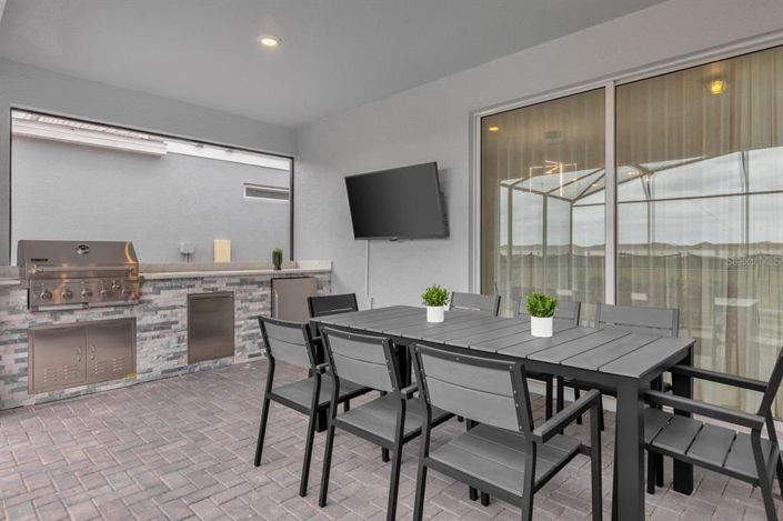 Image No.63-10 Bed Property for sale