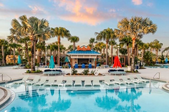 Image No.77-10 Bed Property for sale