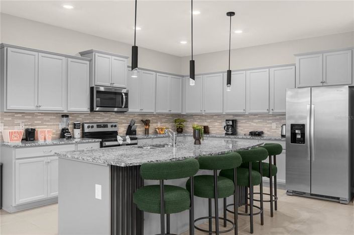 Image No.9-10 Bed Property for sale