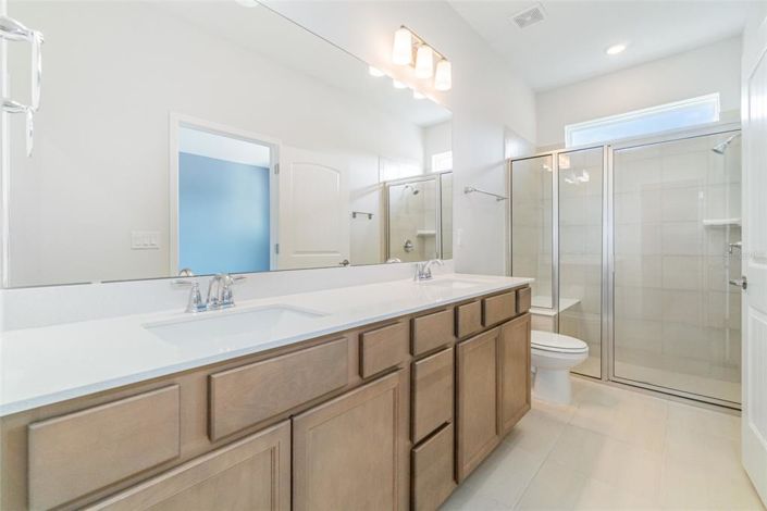 Image No.26-4 Bed Property for sale