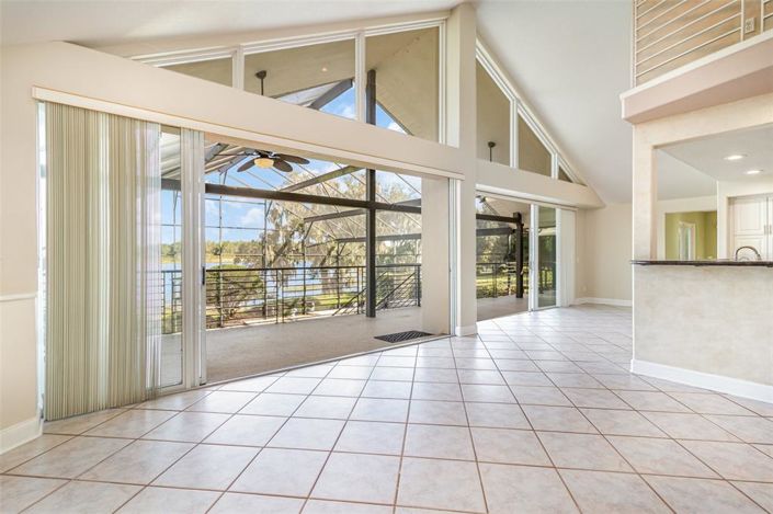 Image No.15-5 Bed Property for sale