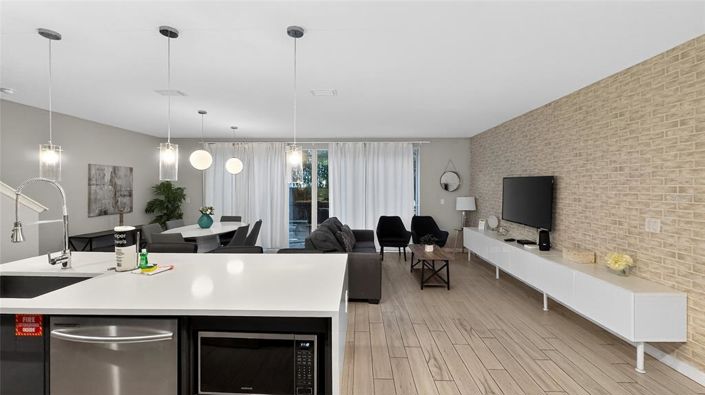 Image No.31-4 Bed Townhouse for sale