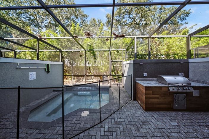 Image No.32-4 Bed Townhouse for sale