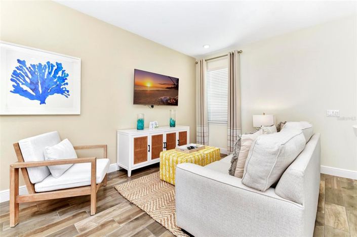 Image No.13-3 Bed Townhouse for sale