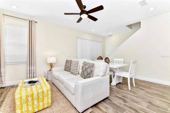 Image No.14-3 Bed Townhouse for sale