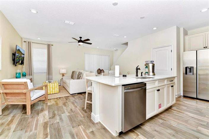 Image No.15-3 Bed Townhouse for sale