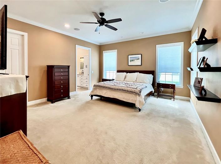 Image No.14-4 Bed Property for sale