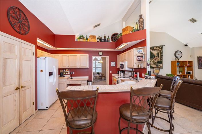 Image No.15-4 Bed Property for sale