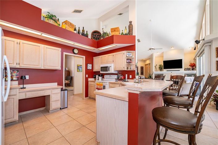 Image No.16-4 Bed Property for sale