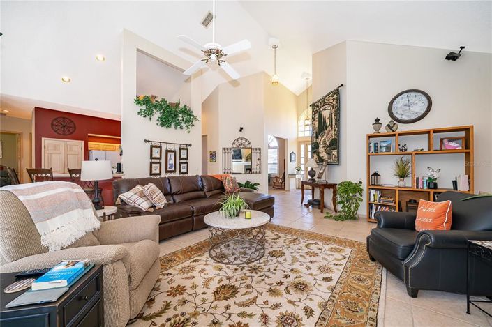 Image No.20-4 Bed Property for sale