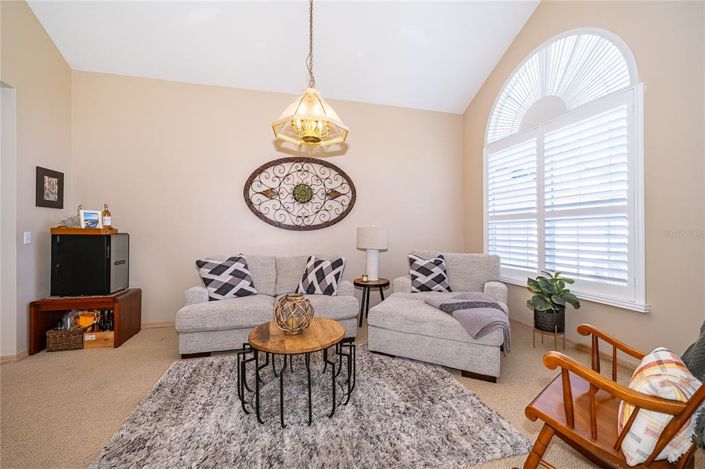 Image No.25-4 Bed Property for sale