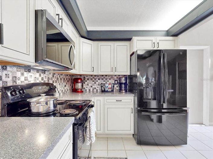 Image No.10-2 Bed Townhouse for sale