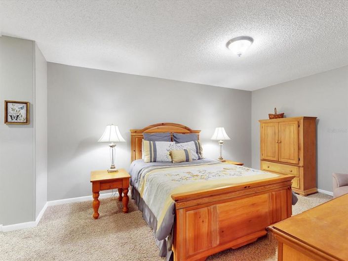 Image No.16-2 Bed Townhouse for sale