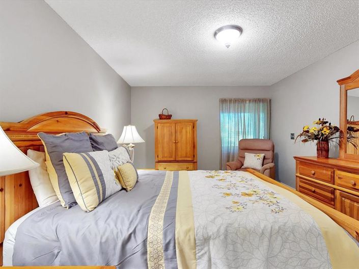 Image No.17-2 Bed Townhouse for sale