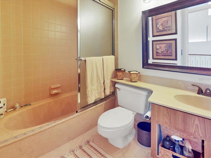 Image No.27-2 Bed Townhouse for sale