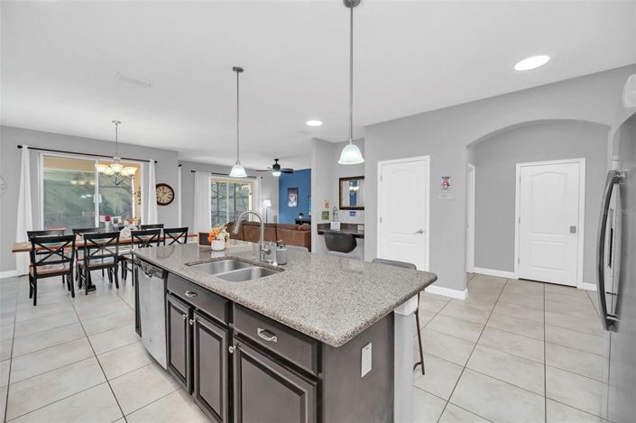 Image No.11-Propriété de 6 chambres à vendre à Kissimmee