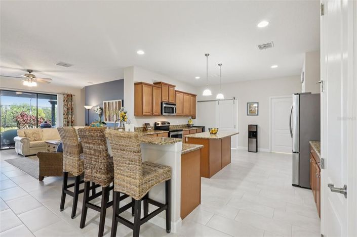 Image No.11-4 Bed Property for sale