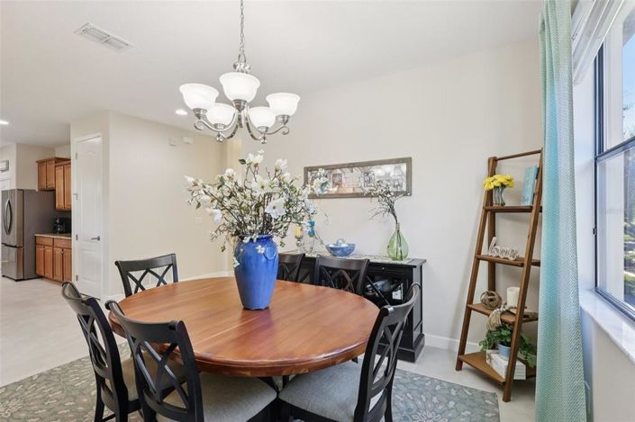 Image No.17-4 Bed Property for sale