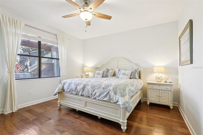 Image No.18-4 Bed Property for sale