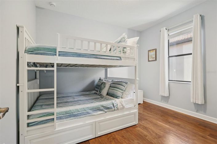 Image No.26-4 Bed Property for sale