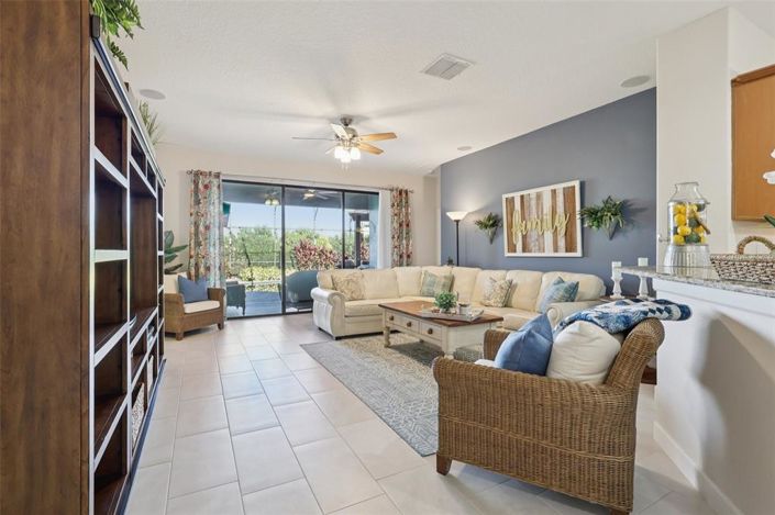 Image No.4-4 Bed Property for sale