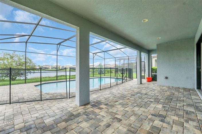 Image No.9-Propriété de 4 chambres à vendre à Haines City