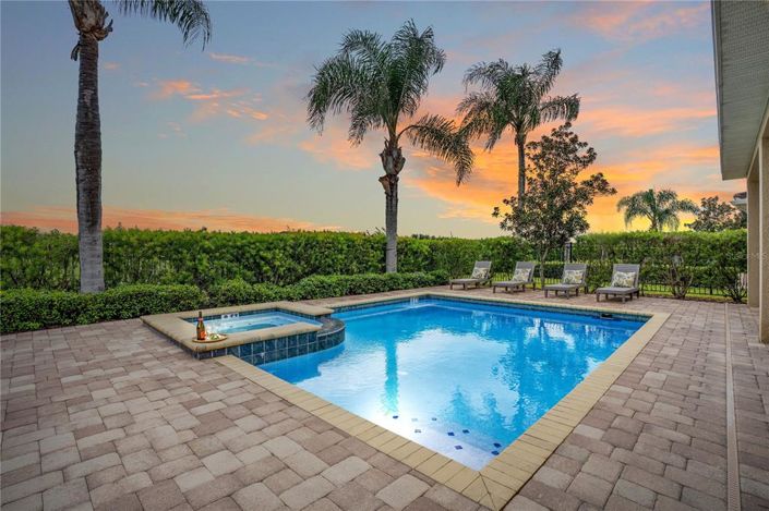 Image No.2-Propriété de 10 chambres à vendre à Kissimmee