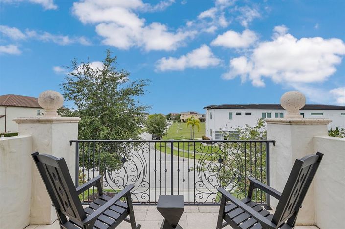 Image No.28-5 Bed Property for sale