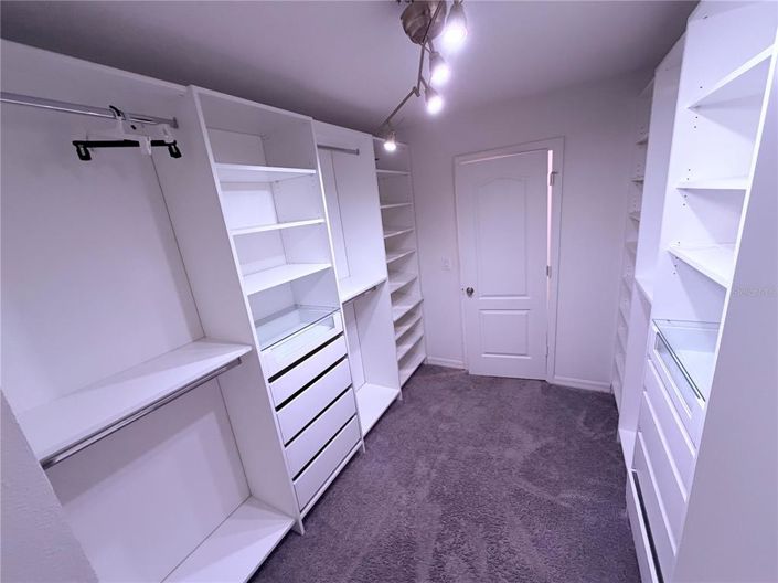 Image No.42-4 Bed Property for sale