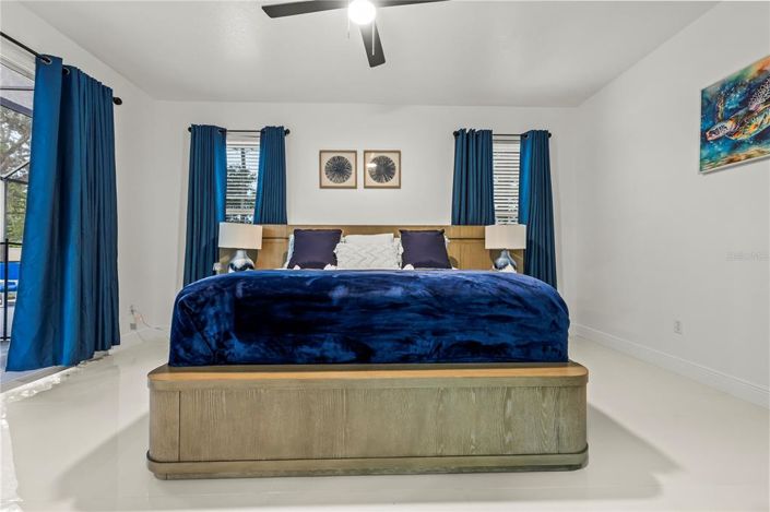 Image No.13-5 Bed Property for sale