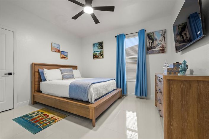 Image No.25-5 Bed Property for sale