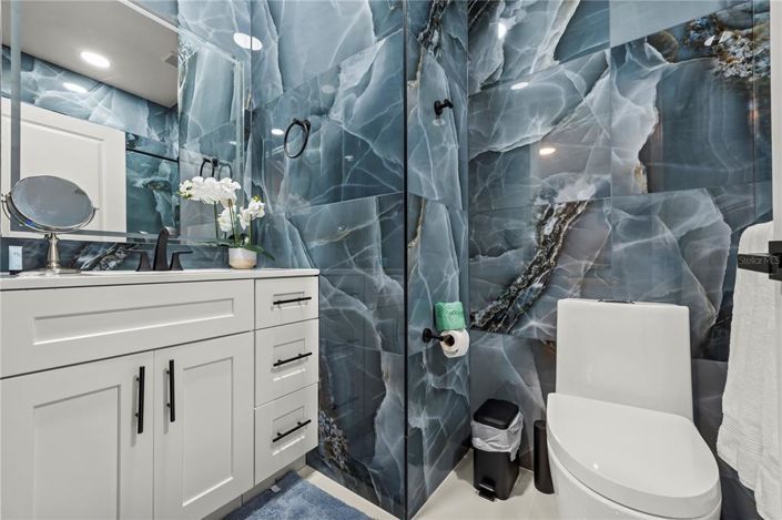 Image No.27-5 Bed Property for sale